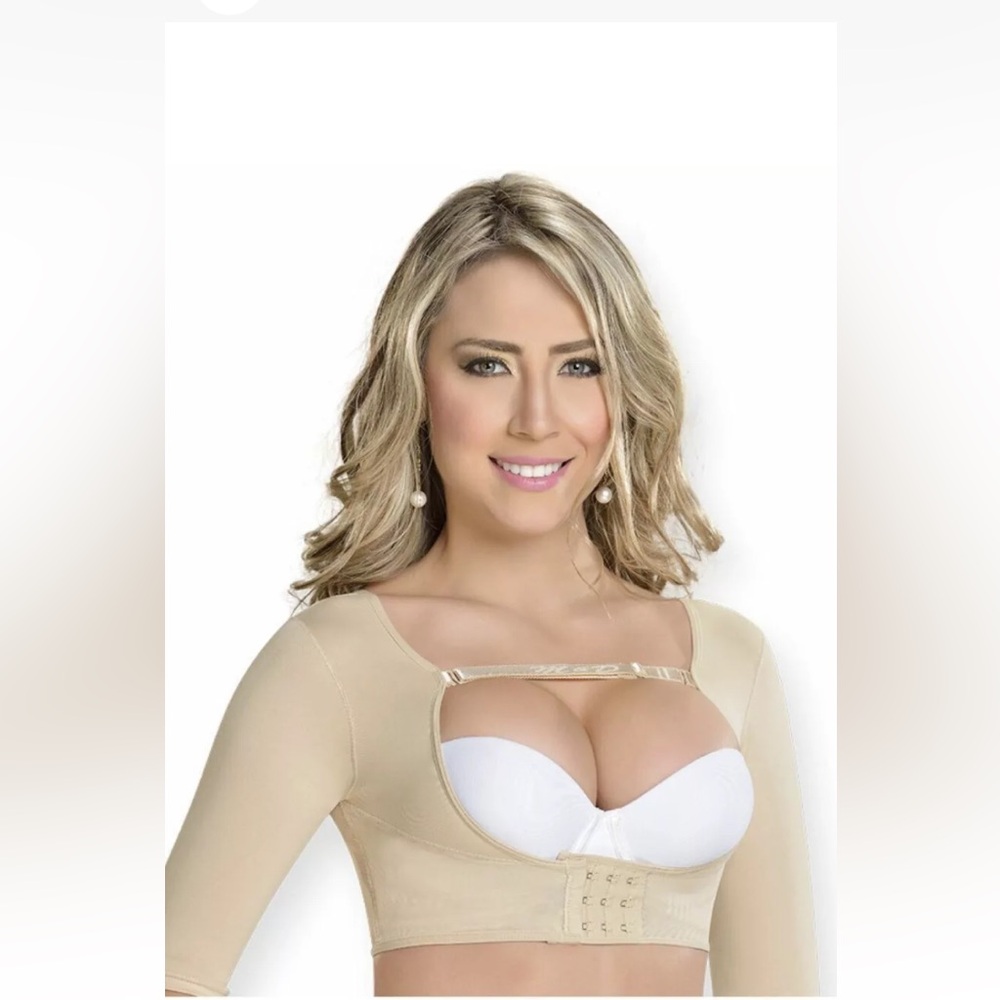 New M&D girdles for. Lipo of arms